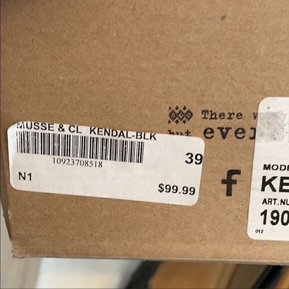 MUSSE & CLOUD DISTRESSED FLATS.   NEW. - Picture 9 of 10